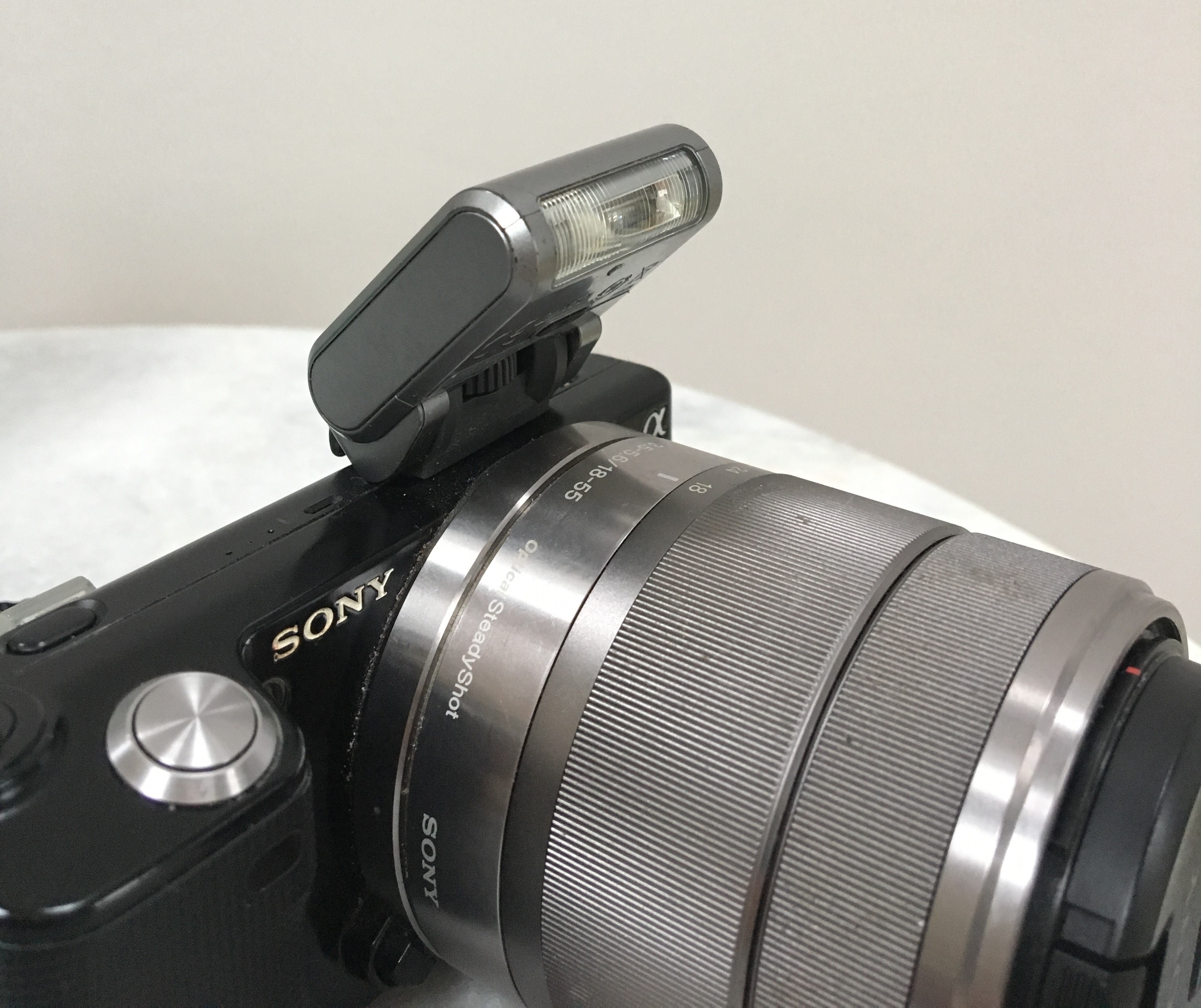 Sony Nex 5 flash
