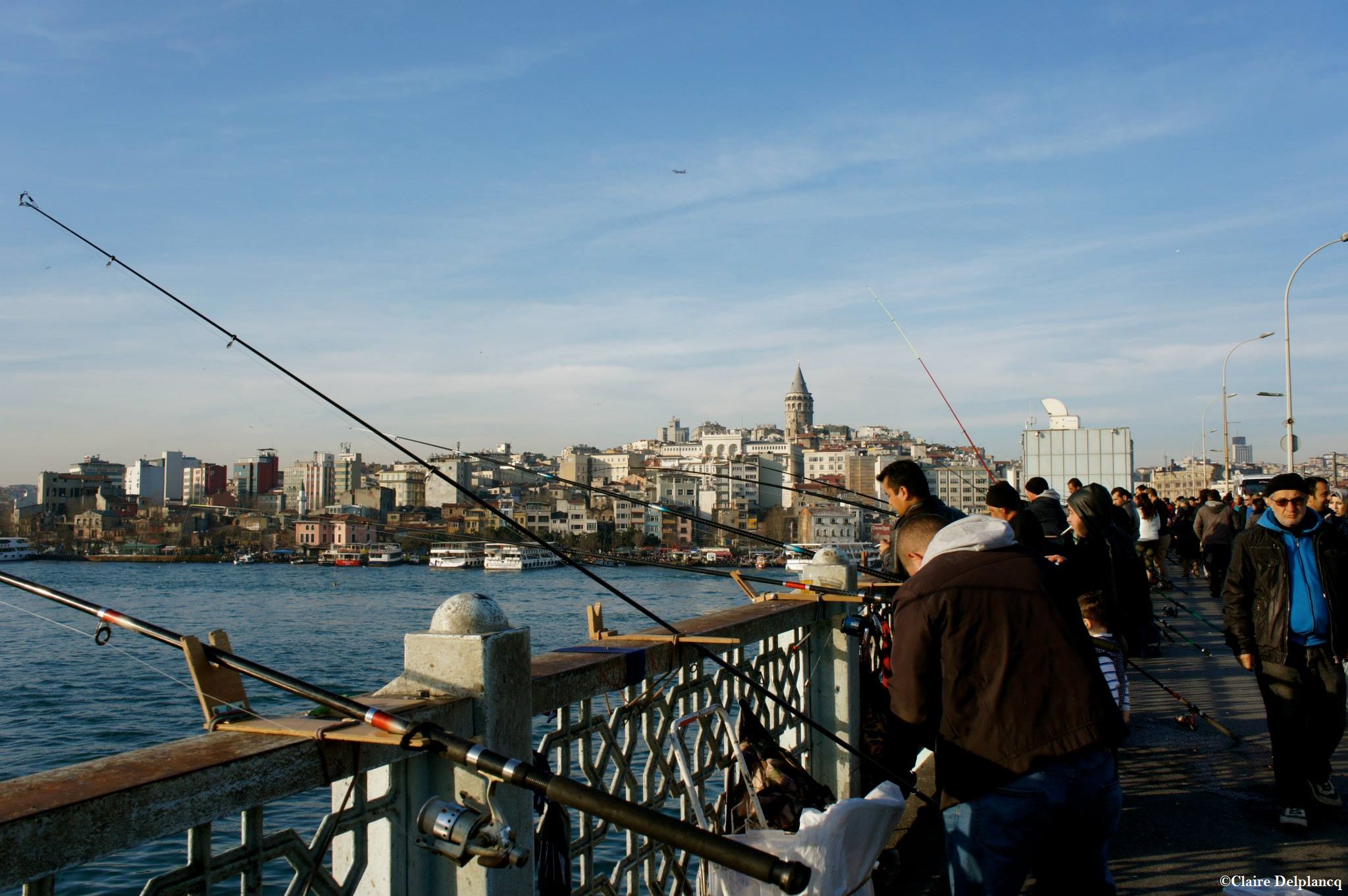 istanbul-bosphorus-fishermen
