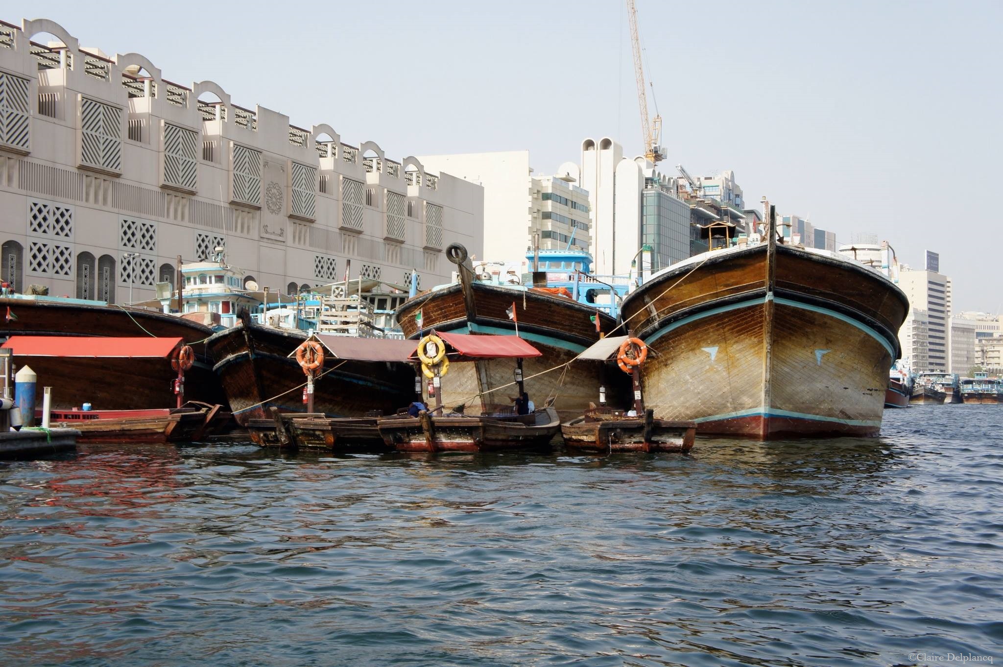 dubai-river-old-boats