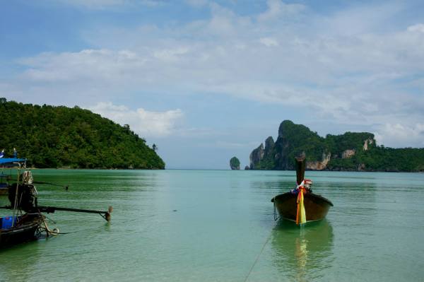 Thailand Koh Phi Phi long boats