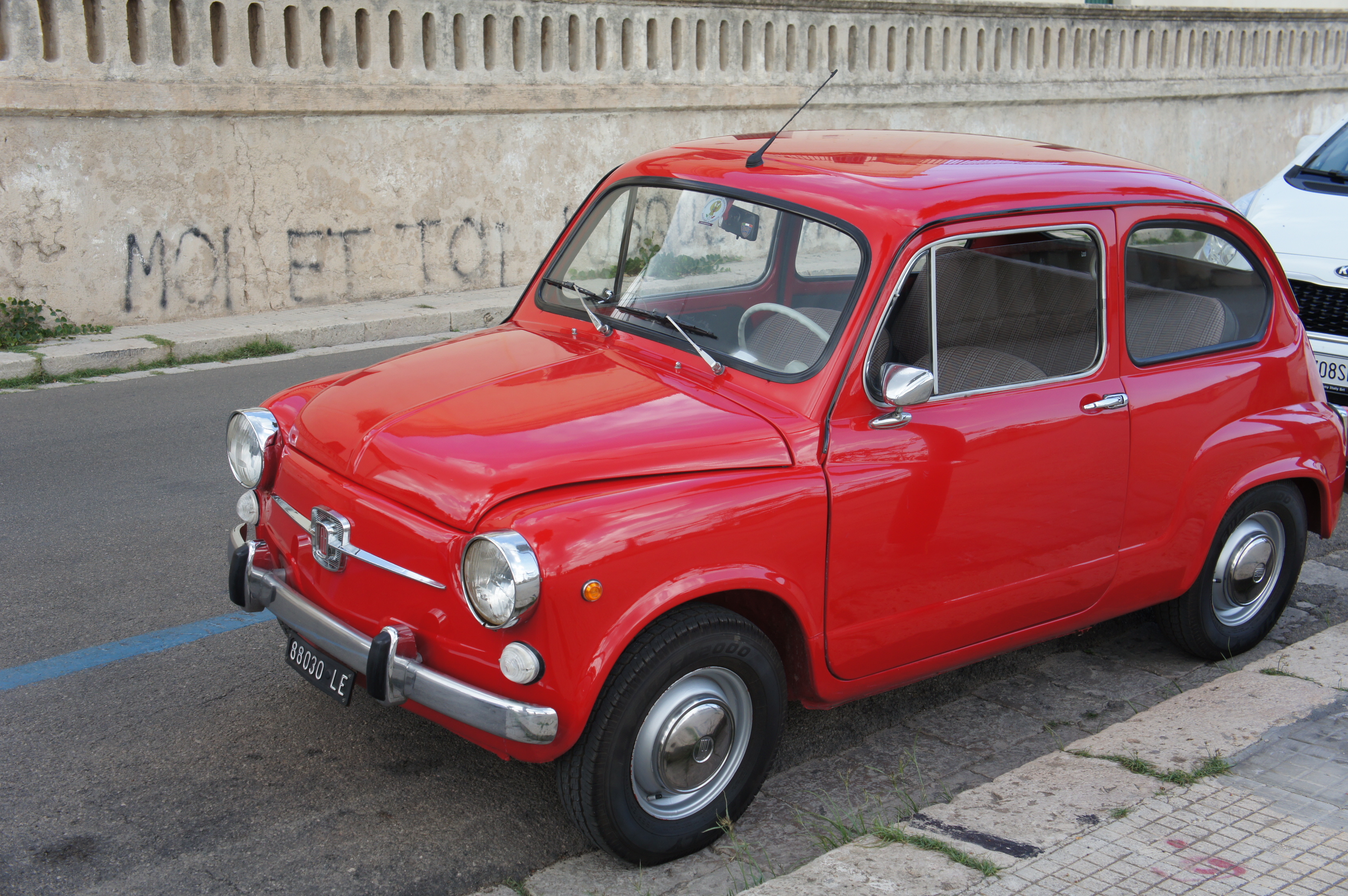 Red car in Leuca