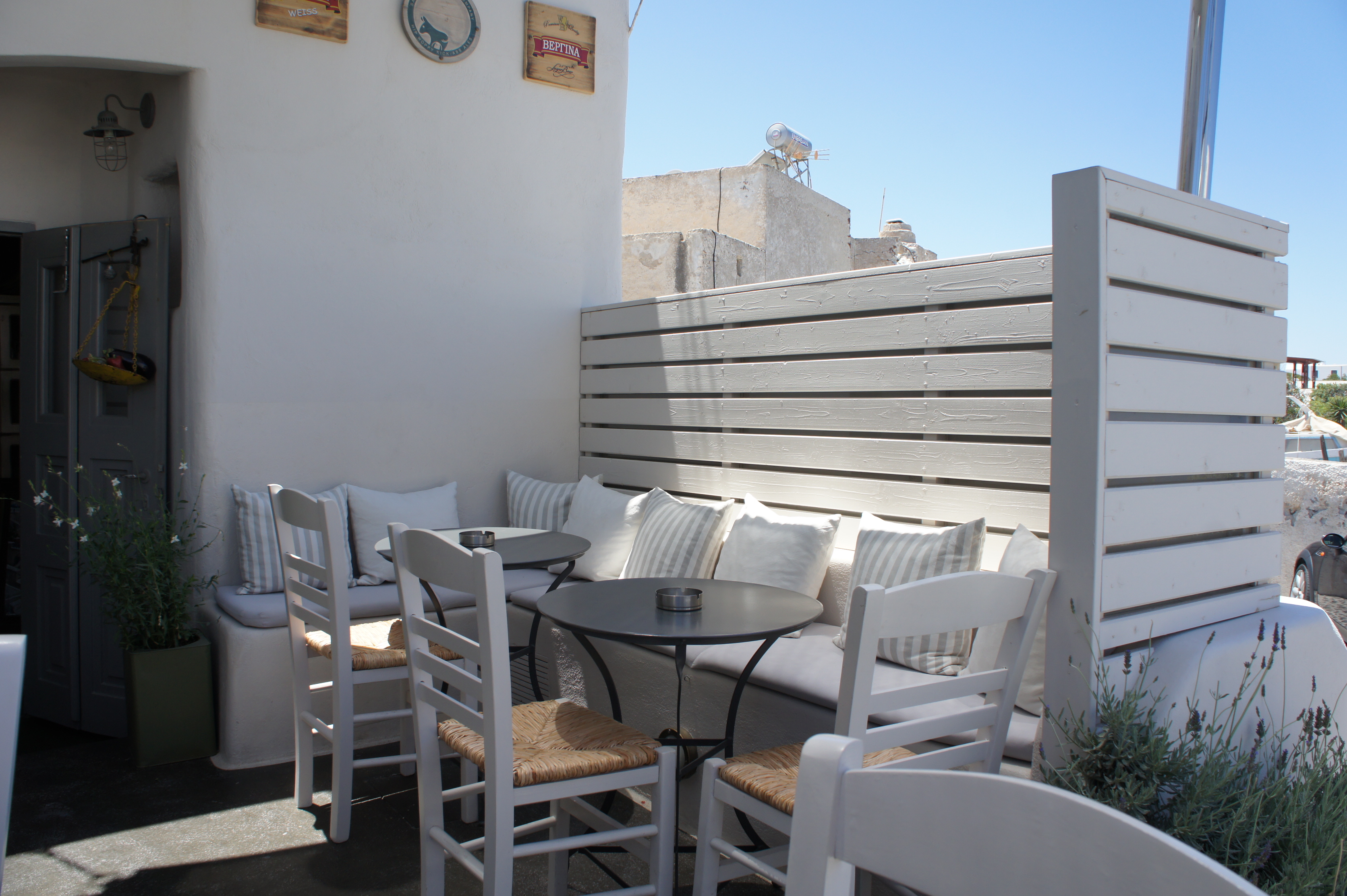 Melitini restaurant Oia Santorini