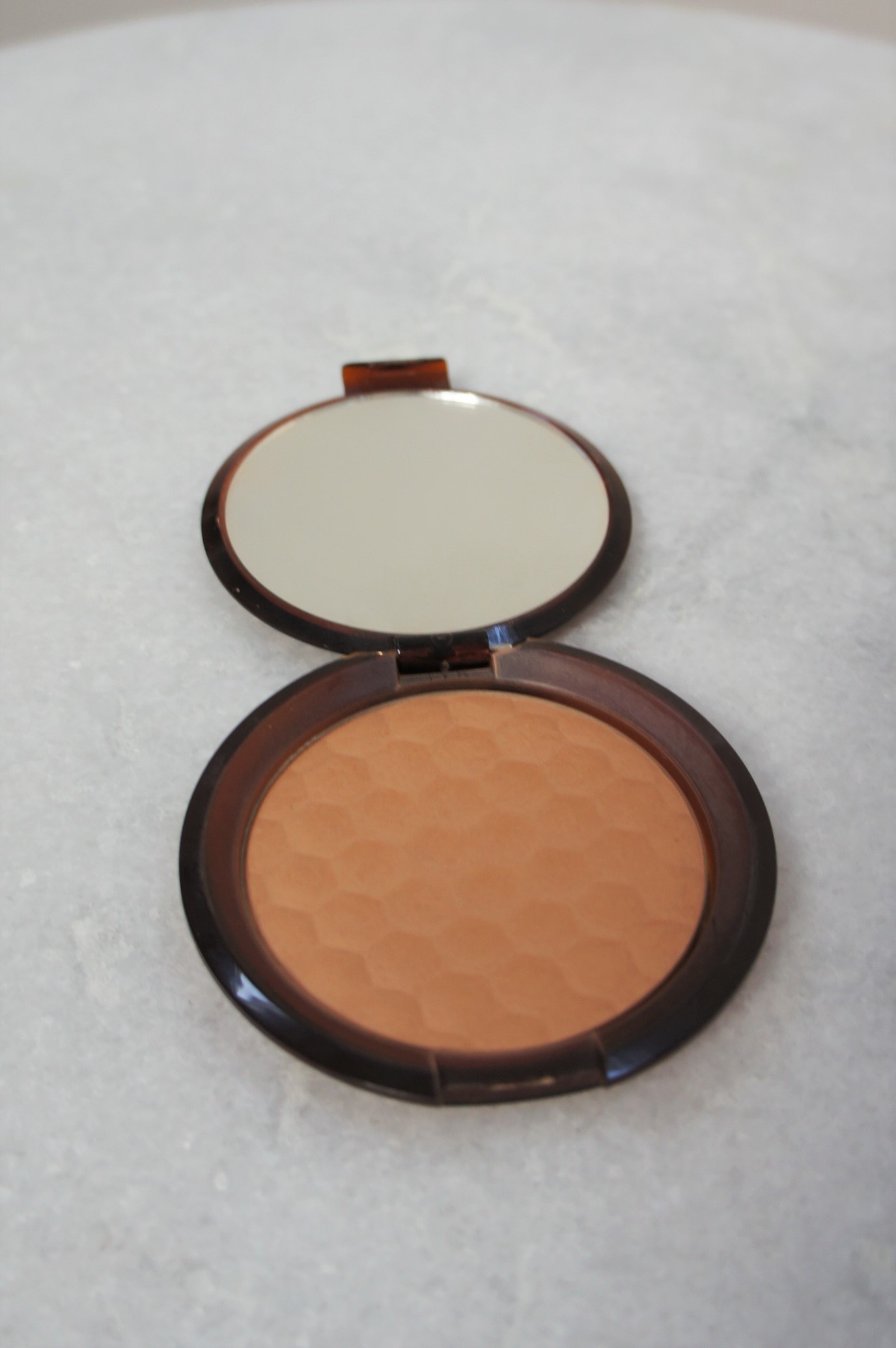 The Body Shop Honey Bronze powder