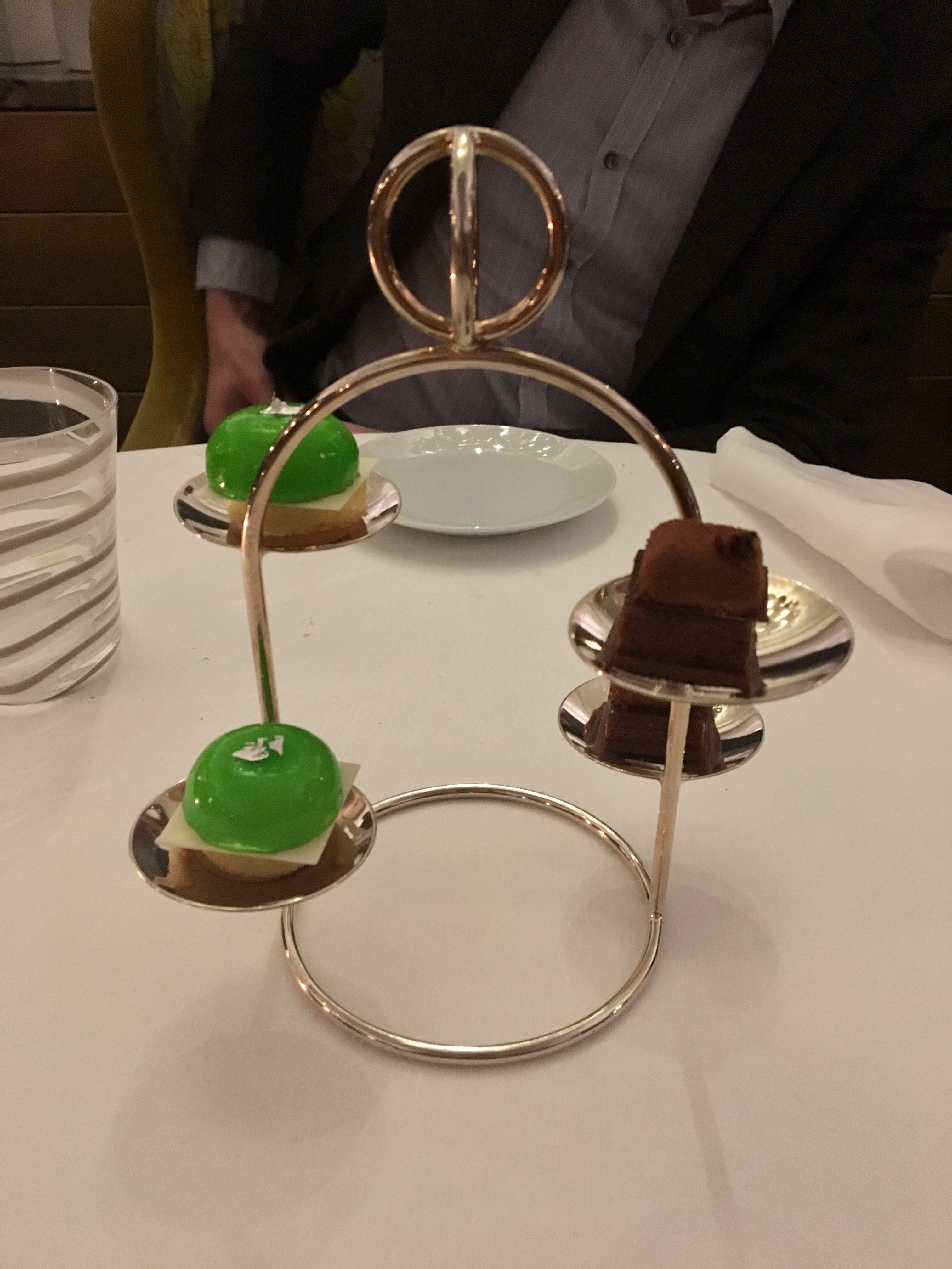 Hélène Darroze at The Connaught sweets