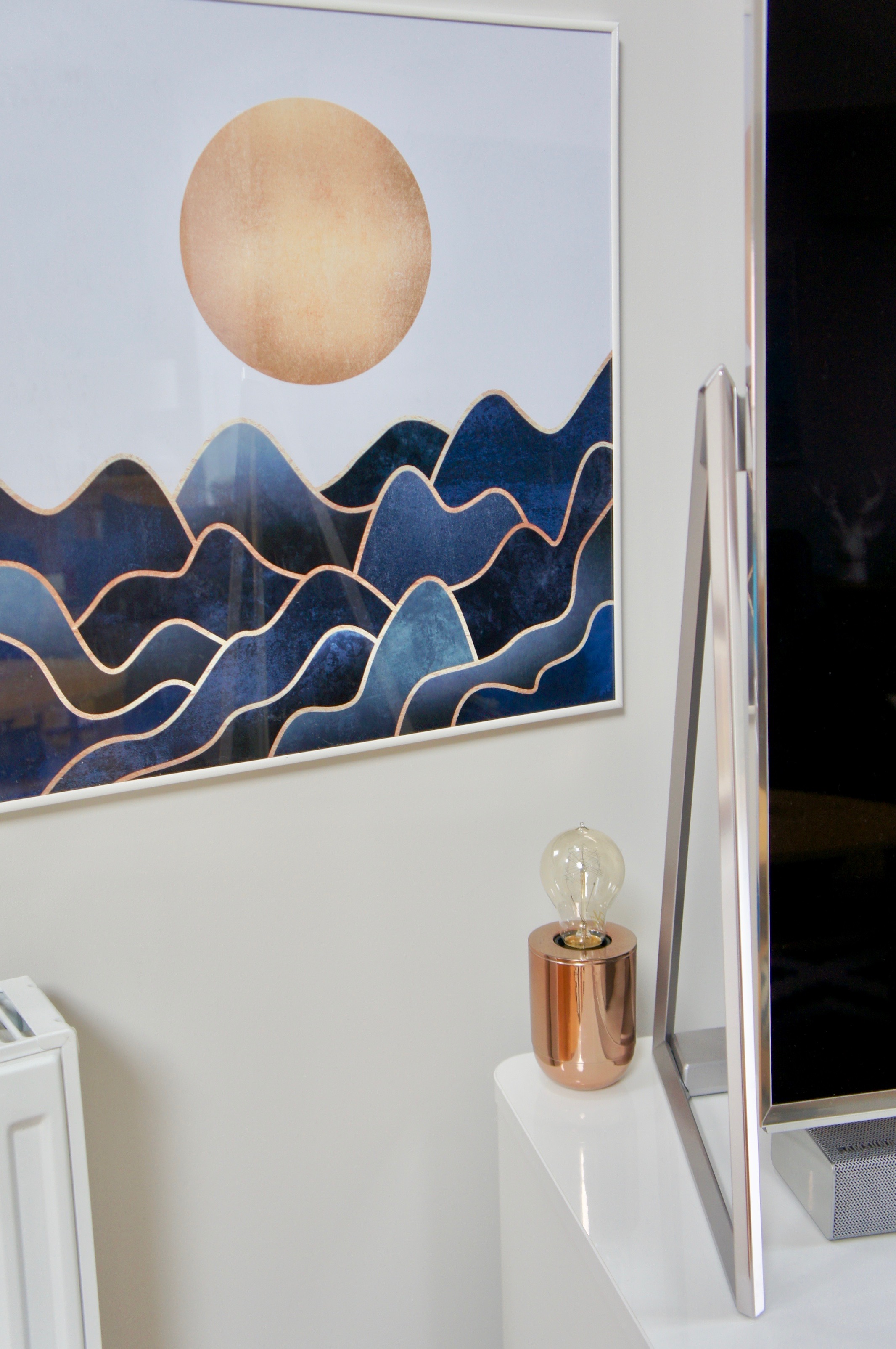 Nara copper lamp and Juniqe print