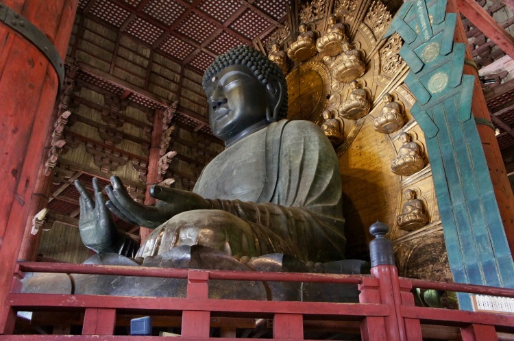 Tōdai-ji giant buddha