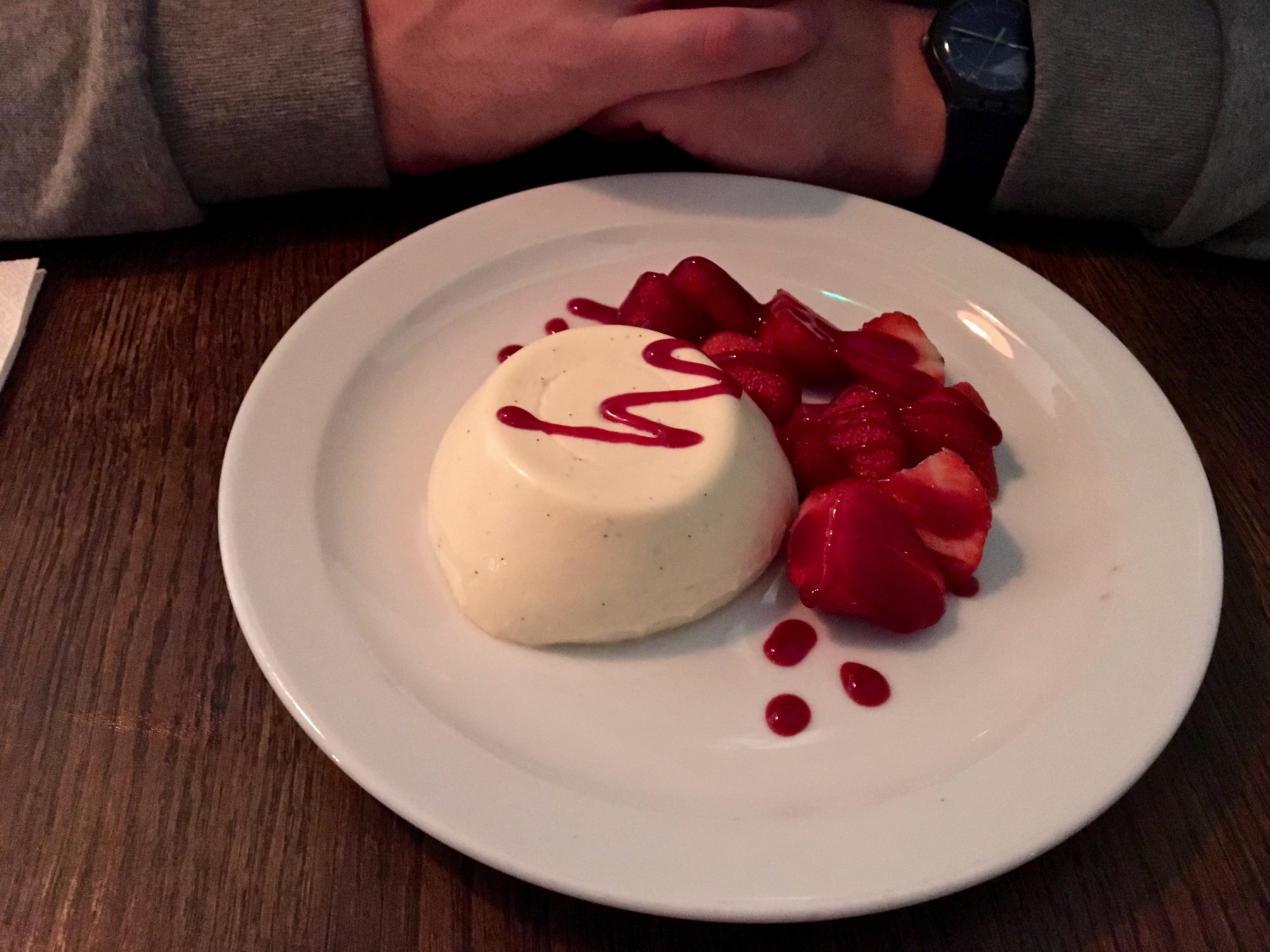 Sparrow strawberry pannacotta