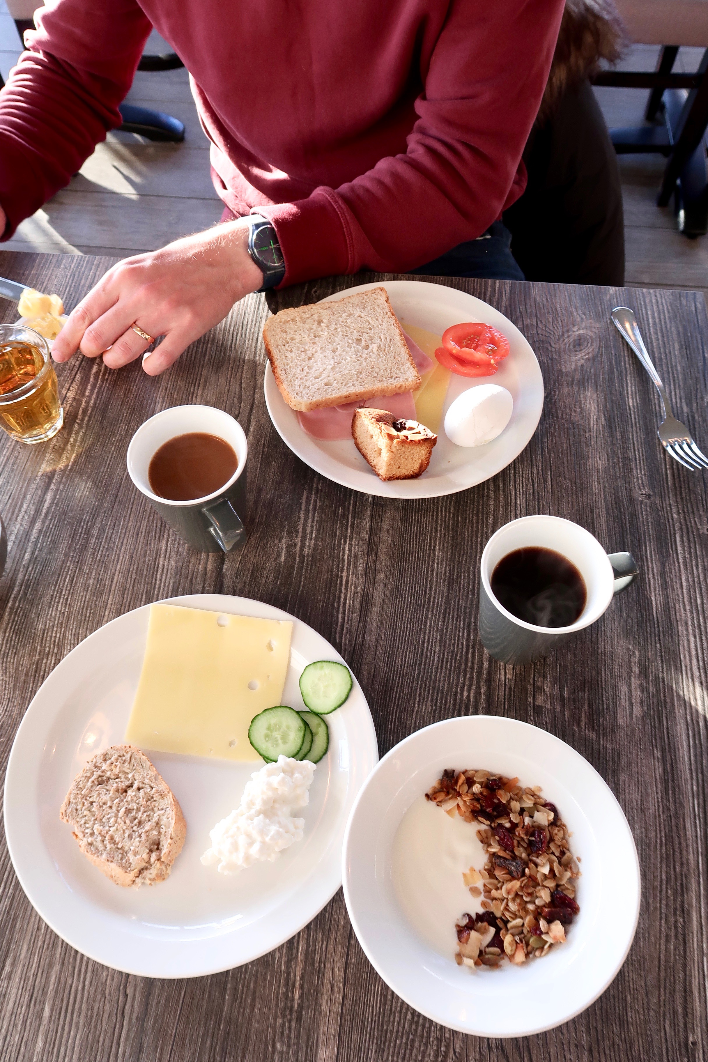 Breakfast - 6 easy ways to save money on food and drink in Iceland