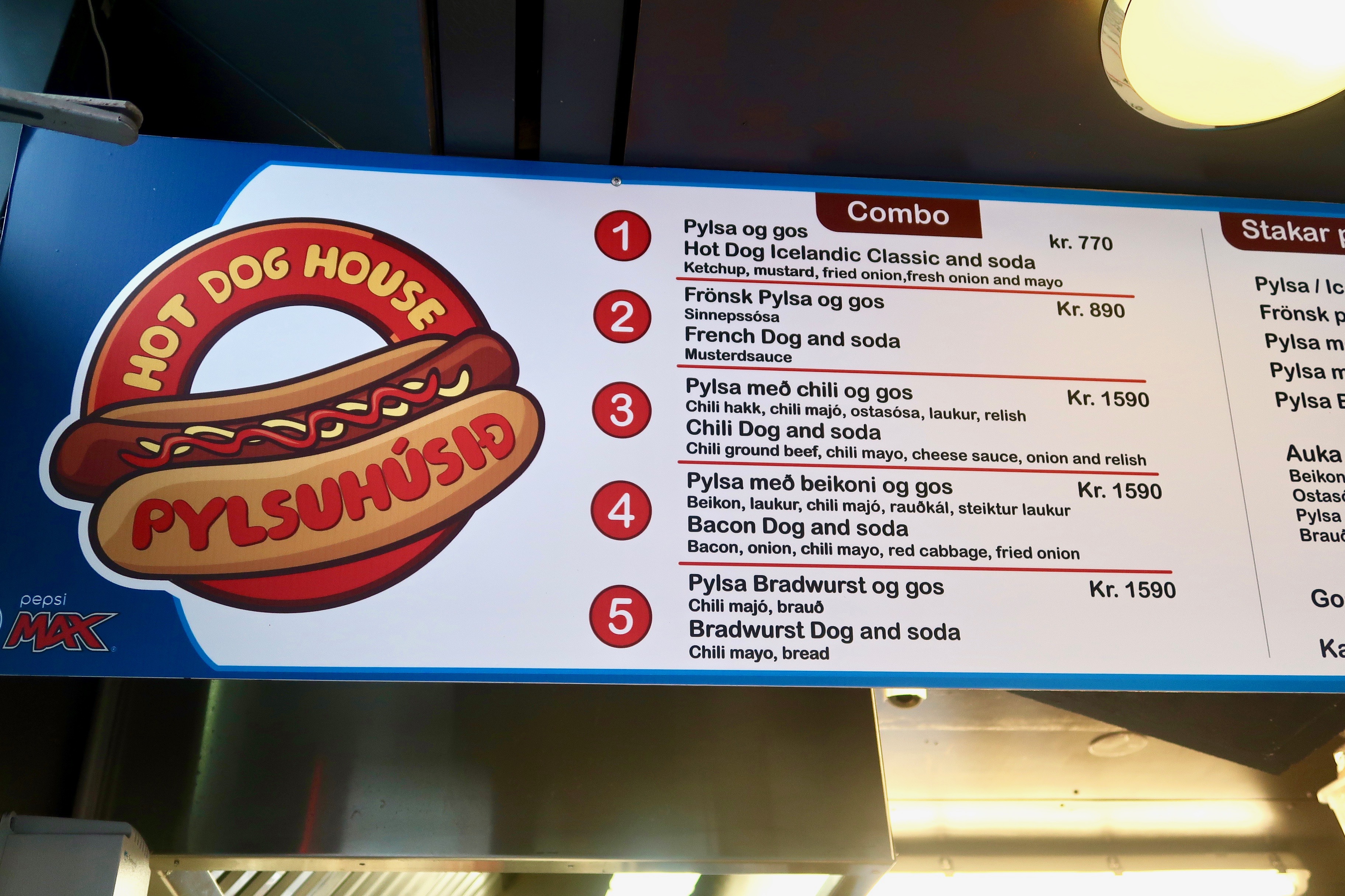 Hot dog menu Iceland
