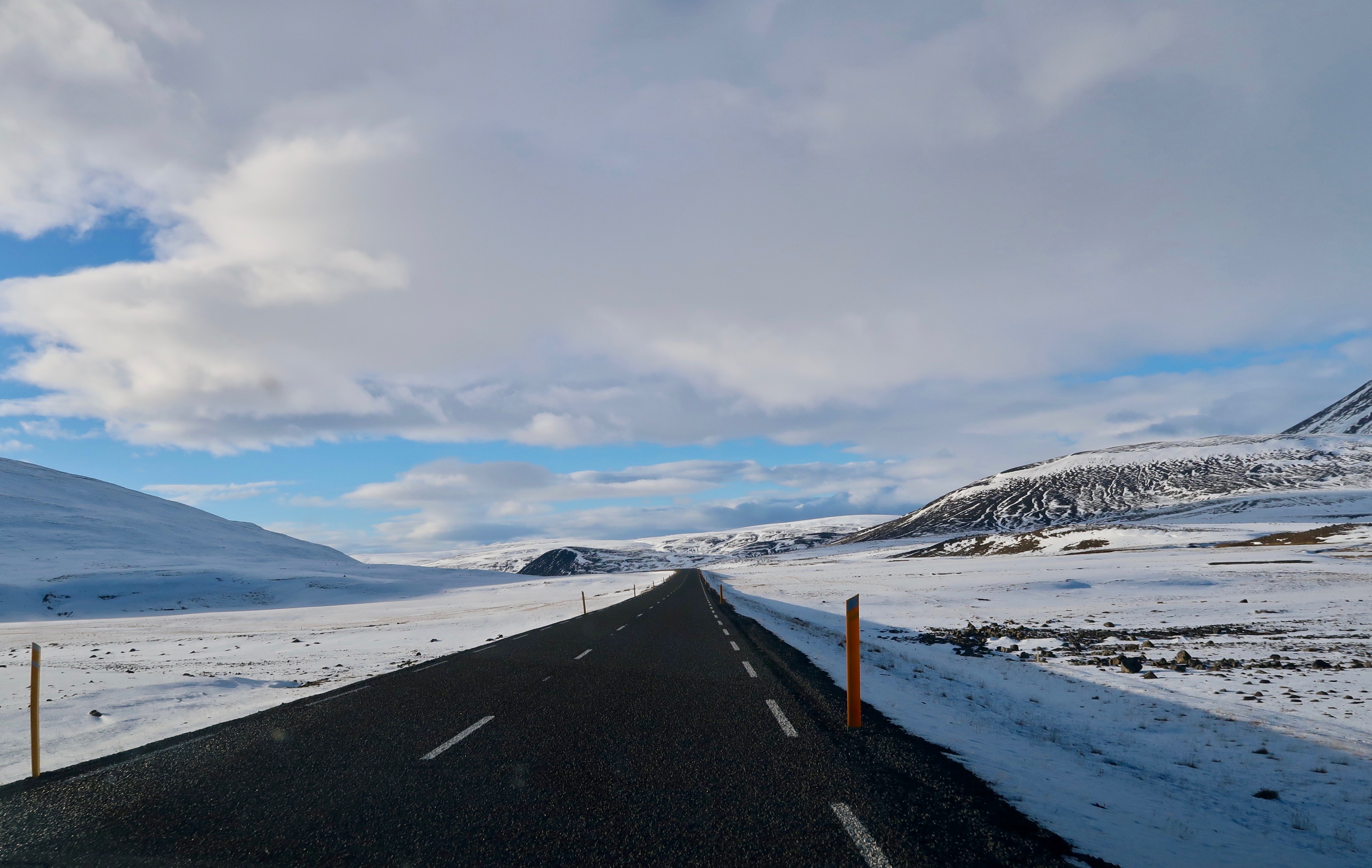 Snow during roadtrip in Iceland