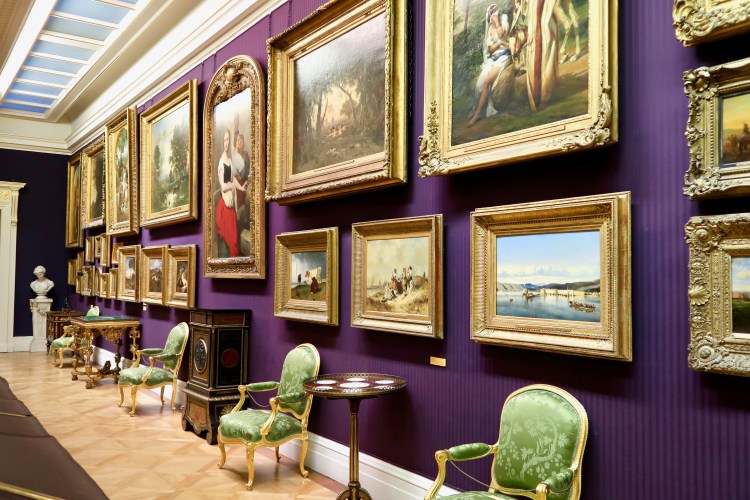 The Wallace Collection purple room